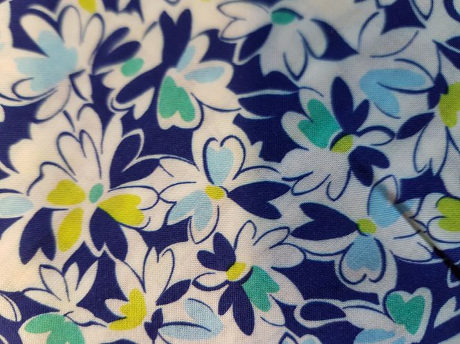 Hovedbilde Viskose med blå og turkise blomster
