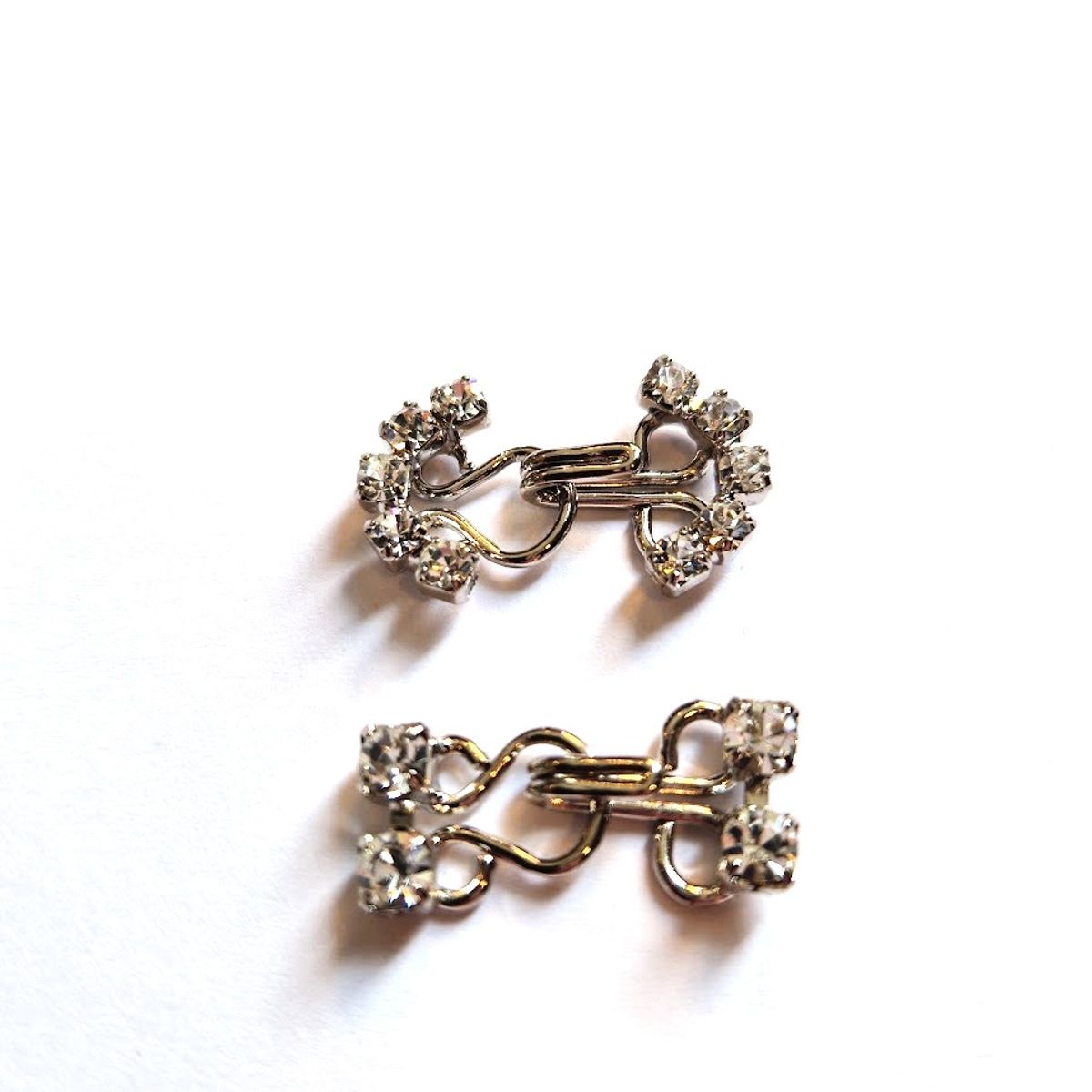 Hekte sølv med strass 15 mm